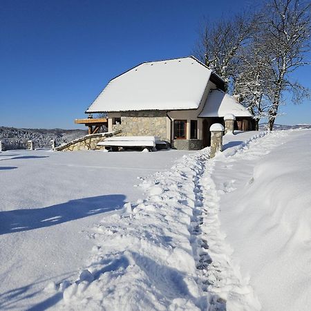 Zerko Holiday Home - Vineyard Chalet With Sauna And Jacuzzi Free Mirna Buitenkant foto