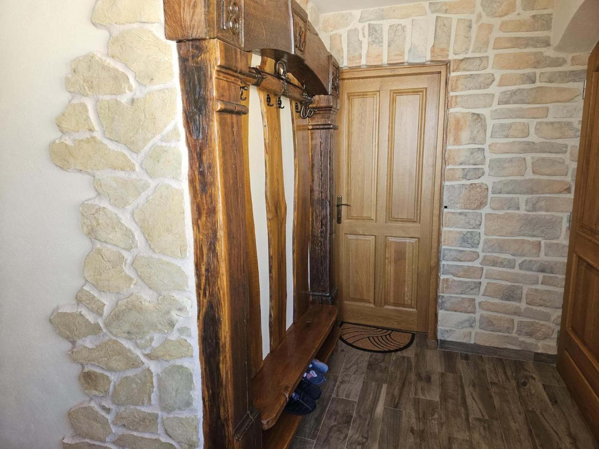 Zerko Holiday Home - Vineyard Chalet With Sauna And Jacuzzi Free Mirna Buitenkant foto