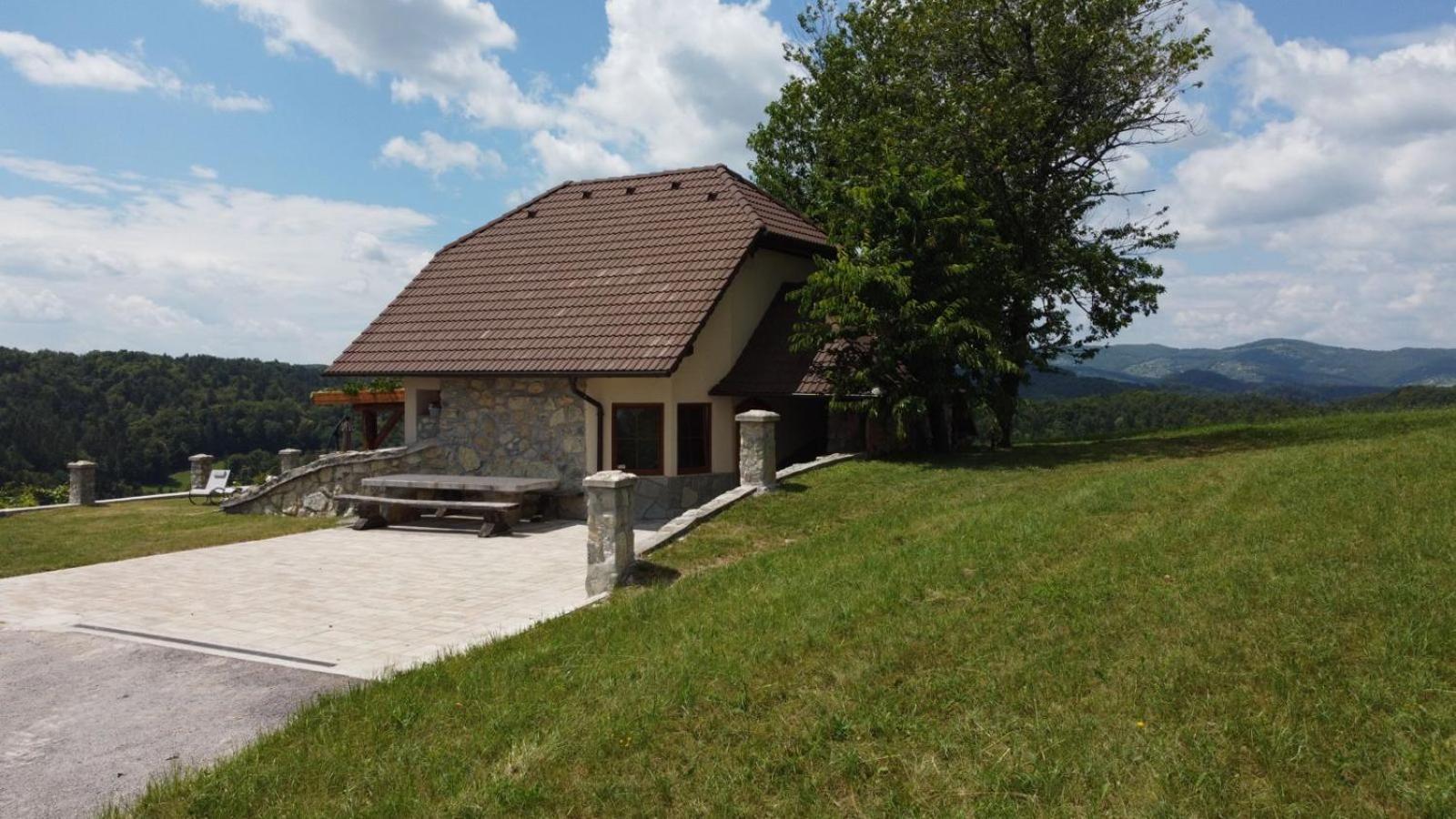 Zerko Holiday Home - Vineyard Chalet With Sauna And Jacuzzi Free Mirna Buitenkant foto