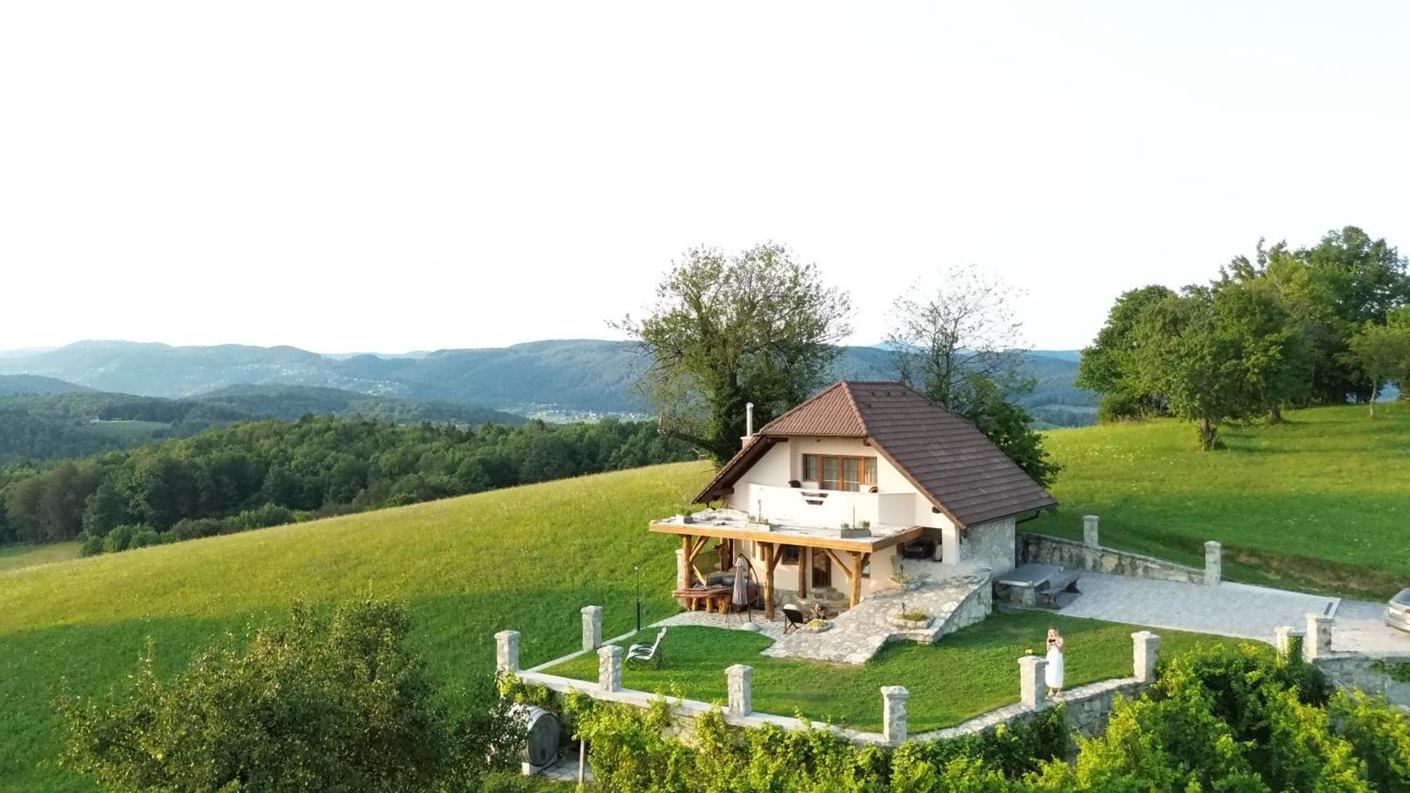 Zerko Holiday Home - Vineyard Chalet With Sauna And Jacuzzi Free Mirna Buitenkant foto